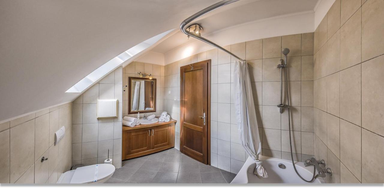 Urban Apartments Gozsdu Budapest Luaran gambar